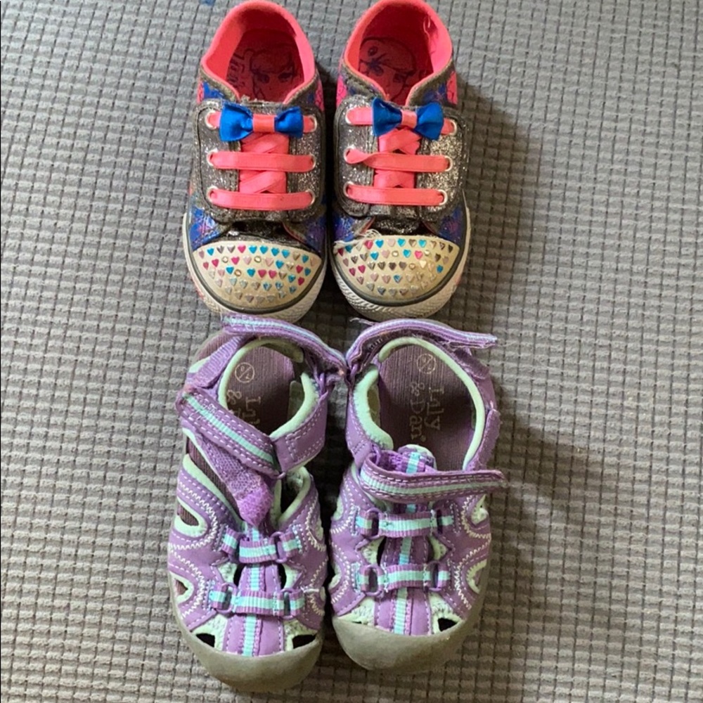 Girls size 7-8 shoes